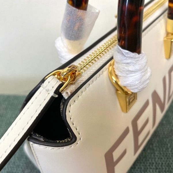 すぐ届 フェンディ バイザウェイ ミニ ボストンバッグ 偽物 few78322
