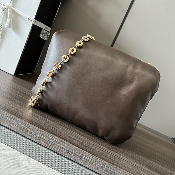稀少ロエベ Goya Puffe ナッパ ラムスキン ショルダーバッグ コピー loo11667