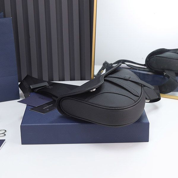 大人気!ディオール SADDLE バッグ 偽物 グレインドカーフスキン del26485