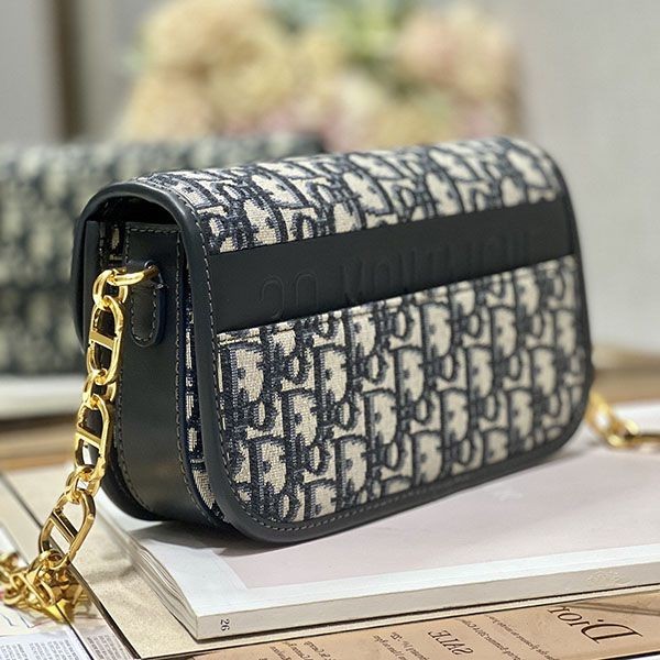 セレブ多数愛用ディオール オブリーク ジャカード 偽物 30 MONTAIGNE AVENUE バッグ M9260UTZRM928
