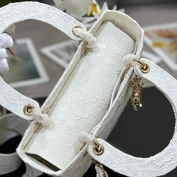 【こだわりある刺繍！】レディディオール 偽物 ミディアム バッグ del10329