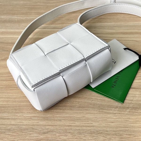 新色登場★ボッテガ ヴェネタ キャンディー 偽物カセット クロスボディミニバッグ box20608