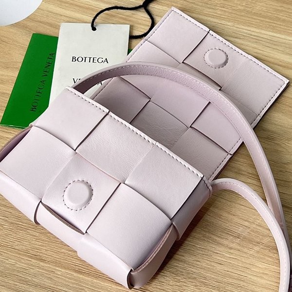 ボッテガ ヴェネタ コピーキャンディー カセット クロスボディミニバッグ boa84936