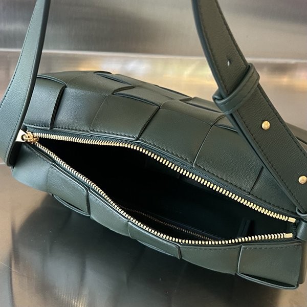 ボッテガ ヴェネタ カセット クロスボディバッグ コピー【人気商品】 bob59000