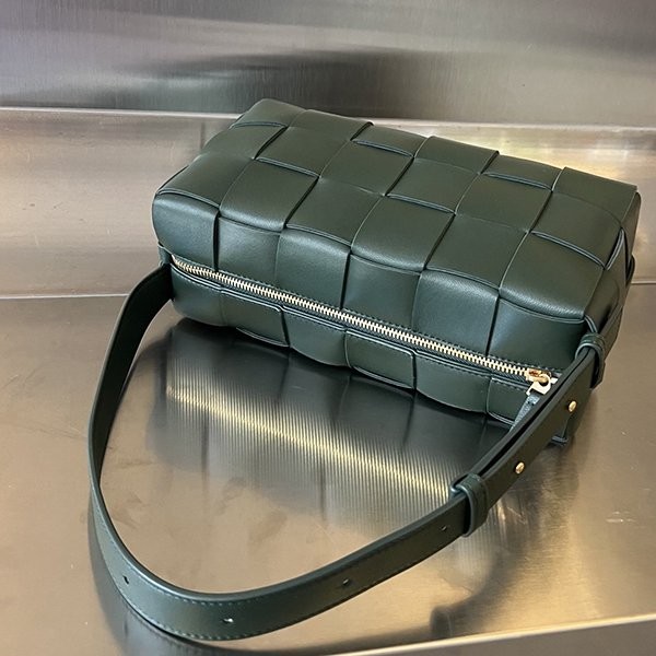 ボッテガ ヴェネタ カセット クロスボディバッグ コピー【人気商品】 bob59000