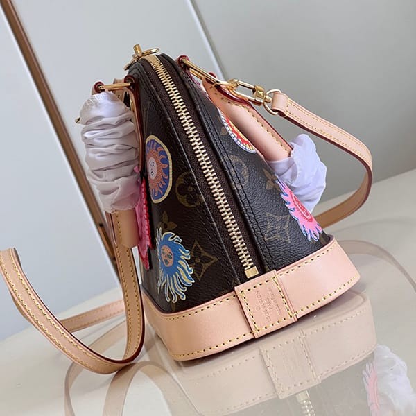 大人気！ルイヴィトン LV × YK アルマ BB ロゴ ハンドバッグ 偽物 2way M46428