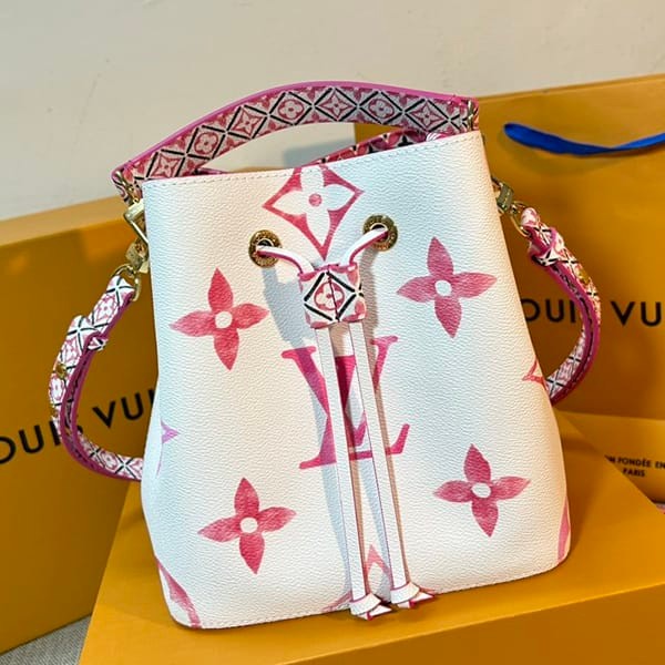 ★追跡付き発送で安心ルイヴィトン 偽物 ネオノエ BB ショルダーバッグ vux08696