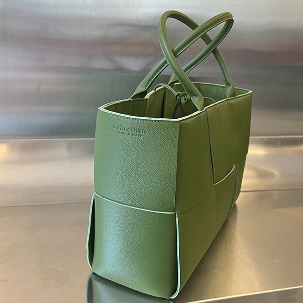 ボッテガヴェネタ ミディアム アルコ トートバッグ boc94198