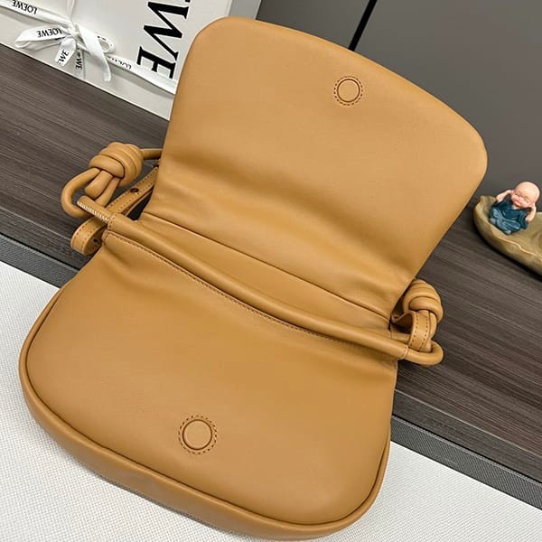 セレブ多数愛用ロエベ Paseo スーパーコピー パセオ サッチェルバッグ loz20450
