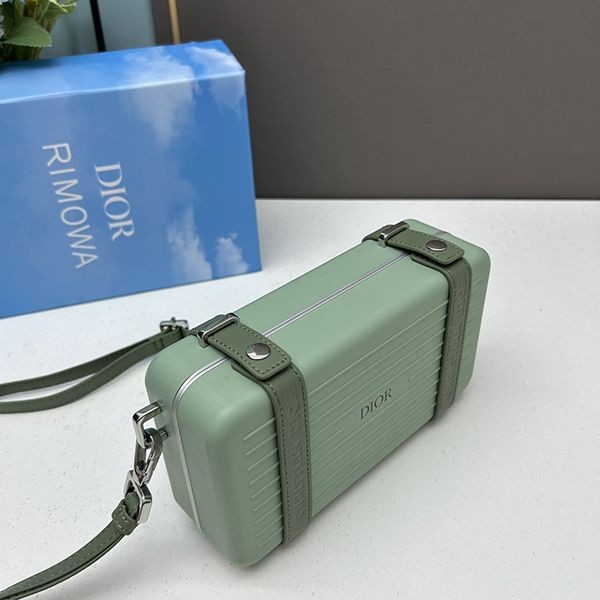 限定希少 ディオール リモワ 偽物 クラッチバッグ deg16381