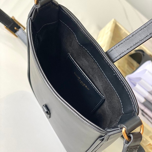 すぐ届くサンローラン 偽物 LE 5A7 スモール ホーボーバッグ 7352142