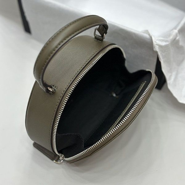 売上総額１位！ミュウミュウ レザー トップハンドルバッグ myf28741