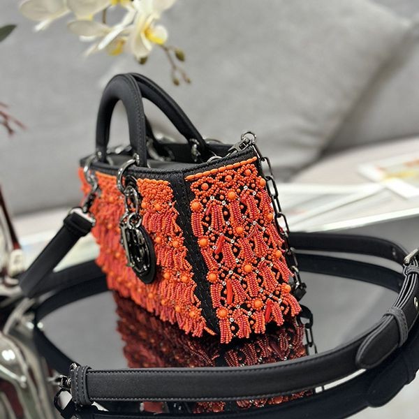 【女性の憧れ☆】ディオール 刺繍レッドビーズ レディディオールバッグ激安 M0540j