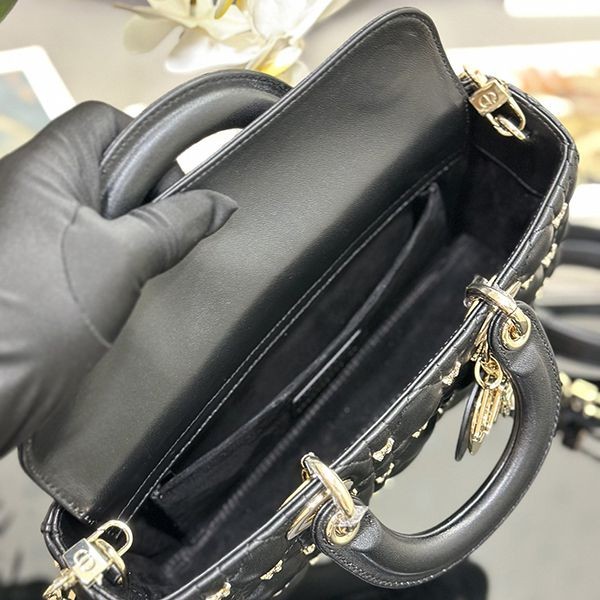 蝶スタッズがエレガント ディオール LADY D-JOY 偽物ミディアムバック M0540ONHZ