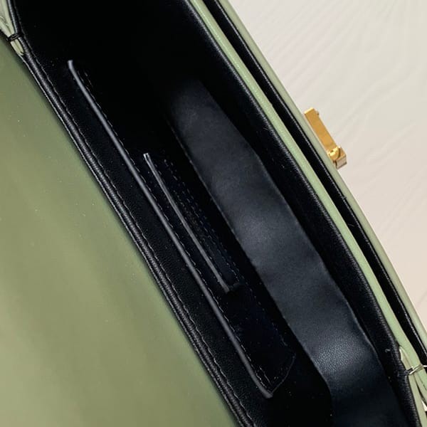 定番サンローラン 偽物 ソルフェリーノ スモール サッチェル バッグ 6343060 SX0W3918