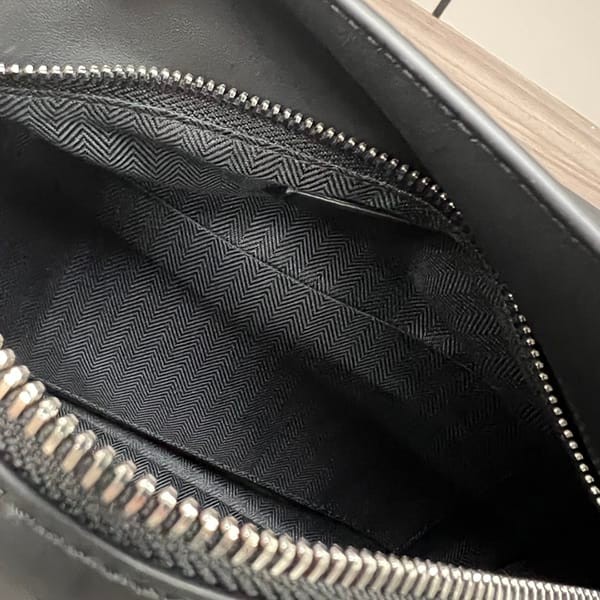 すぐ届くロエベ パズル スモール 偽物 ショルダーバッグ クロスボディ lox70441