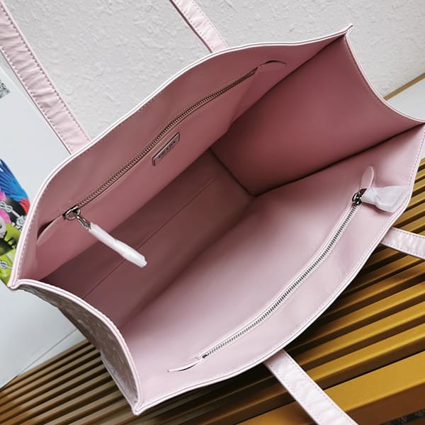 n級品 おすすめプラダ スーパーコピー スモール ナッパレザー トートバッグ puk00100