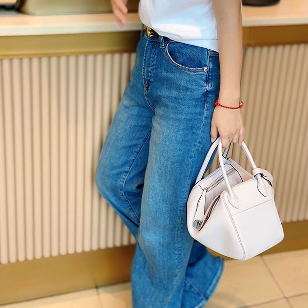 【収納力抜群の2wayバッグ♪】エルメス コピー リンディ26 バッグ erf61035
