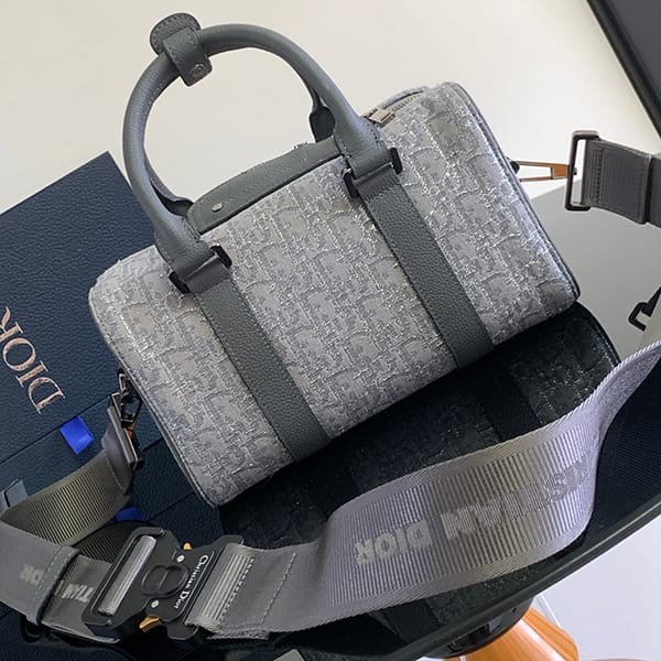 世界中で大人気♪ディオール オブリーク リンゴット26 バッグ 偽物 ルテニウム den63728