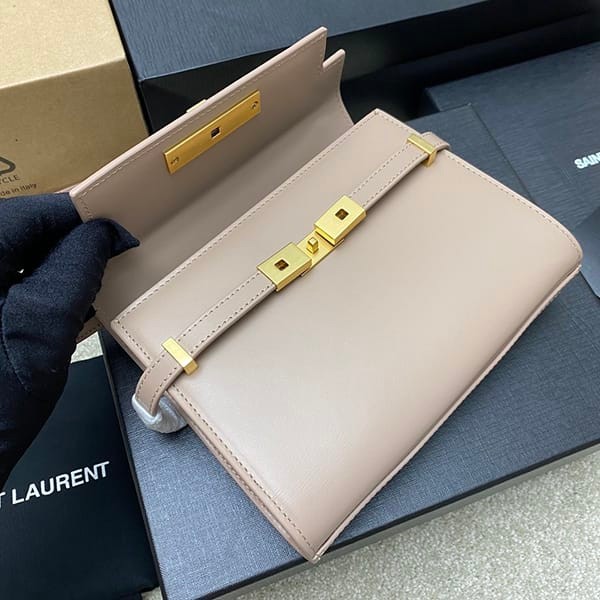 n級品 おすすめ サンローラン 偽物 マンハッタン スモール クロスボディバッグ Sat43173