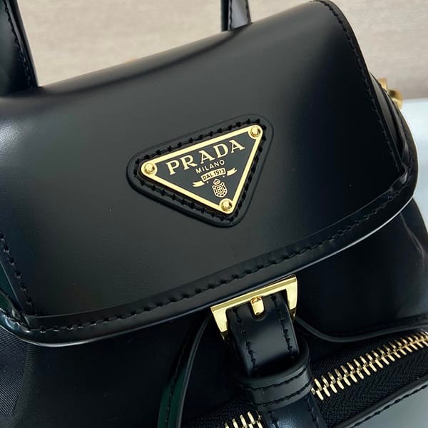 秋冬大セールプラダ Re-Nylon xブラッシュドレザー バックパック 偽物 puy13785
