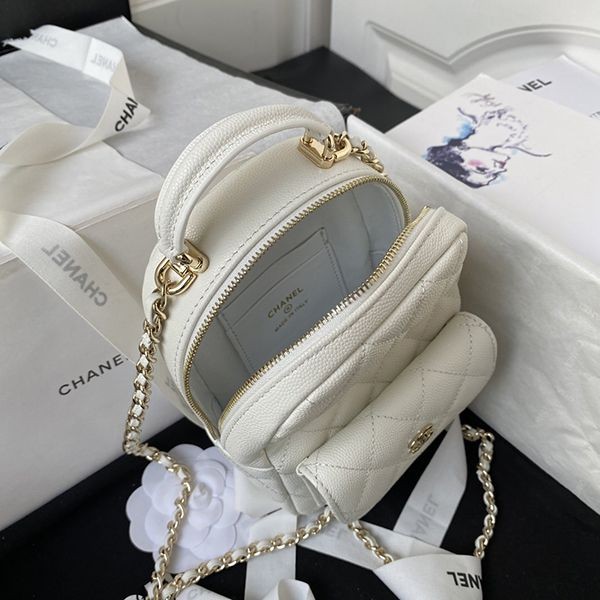 【2WAYで楽しめる♪】シャネル バックパック 偽物ショルダーバッグ AP3753