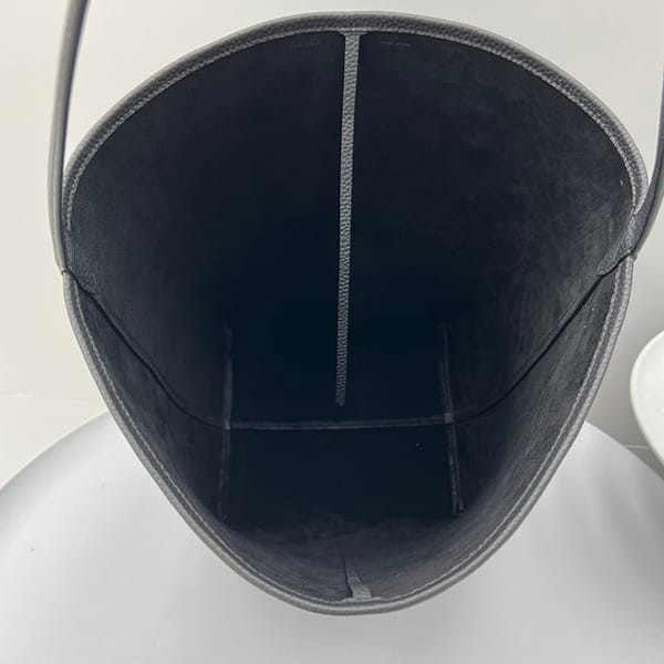 ☆超人気☆The Row カーフレザー トートバッグ コピー zal81585