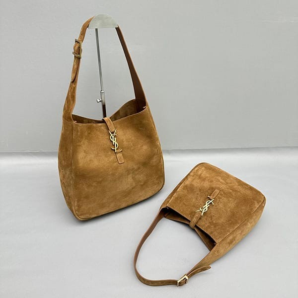 世界中で大人気♪サンローラン 偽物 スモールスープル スムースレザーバッグ 2サイズ Sac52225