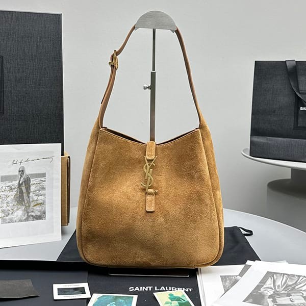 世界中で大人気♪サンローラン 偽物 スモールスープル スムースレザーバッグ 2サイズ Sac52225
