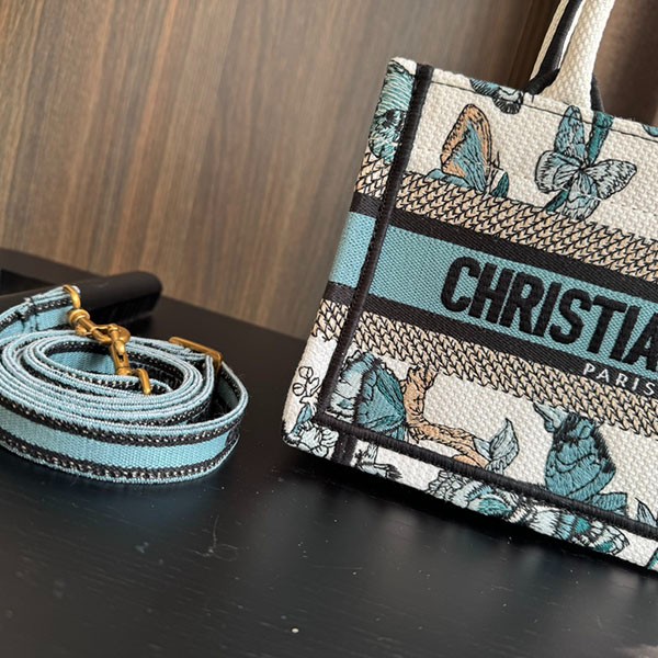 【繊細な蝶の刺繍が可愛い★】ディオール ブックトート 偽物 バッグ ミニ S5573CESR_M933