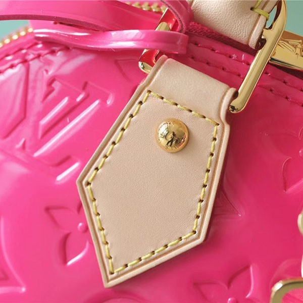 【ヘアクリップが可愛い】ルイヴィトン コピー アルマBB ハンドバッグ M90611