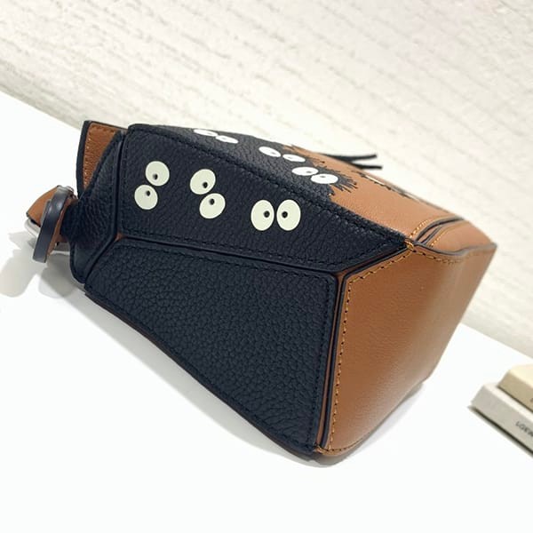 売上総額１位！ロエベ パズルミニバッグ ショルダーバッグ 偽物 クロスボディ lou86187