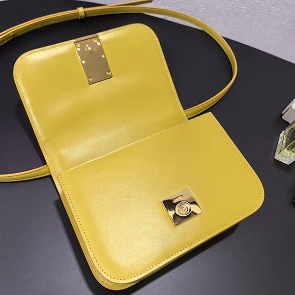 最新でオシャレロエベ シルク カーフスキン スモール Goyaバッグ 偽物 lob94426