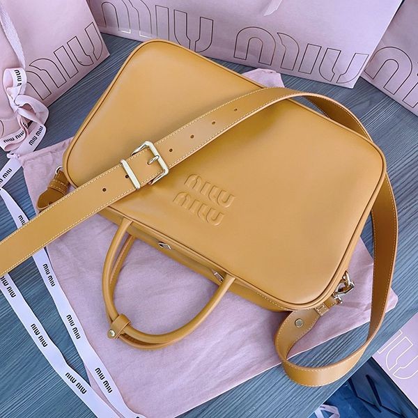 大人気!ミュウミュウ レザーハンドバッグ 偽物 コニャック myy59199