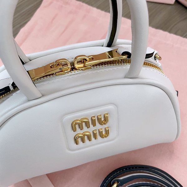 入手困難 ミュウミュウ レザー トップハンドルバッグ myb98352