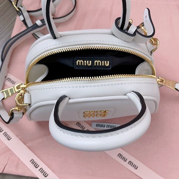 入手困難 ミュウミュウ レザー トップハンドルバッグ myb98352