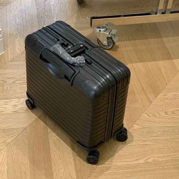 高品質♪♪♪リモワ ステルス ビジネスト スーツケース コピー28L rix28954