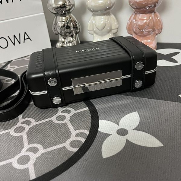 リモワ PERSONAL コピーポリカーボネート製クロスボディバッグ rix01606