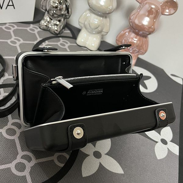 リモワ PERSONAL コピーポリカーボネート製クロスボディバッグ rix01606
