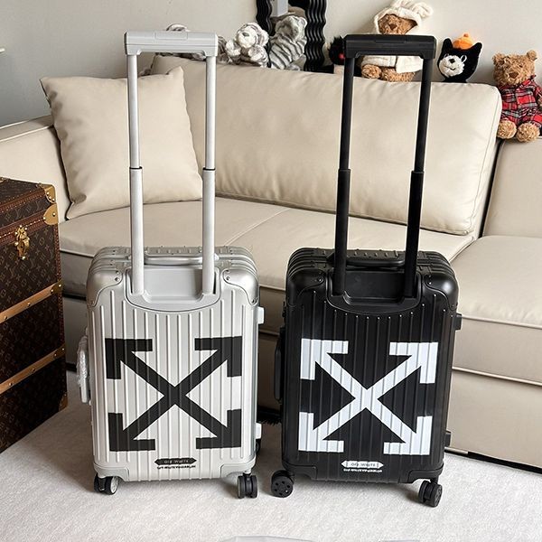超入手困難♪OFF-WHITE×リモワ スーツケース コピー◆ rij69750