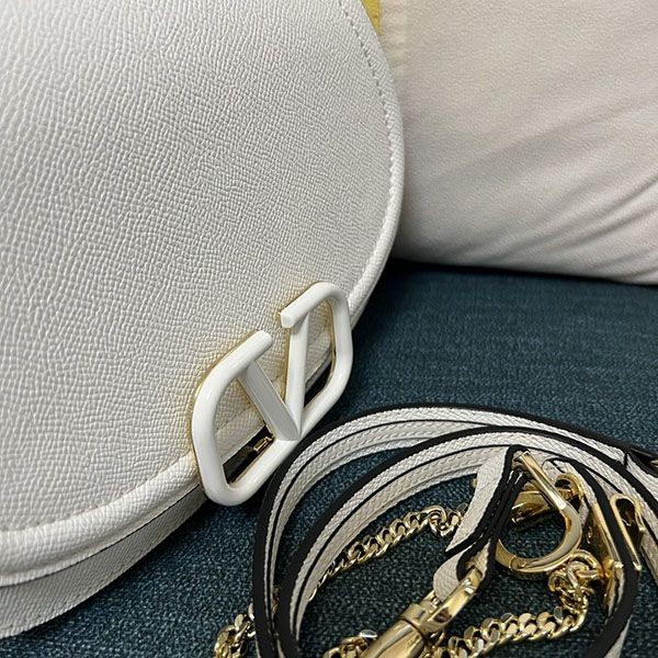 稀少 ヴァレンティノ V Logo Leather 偽物 ショルダーバッグ Vuw52748