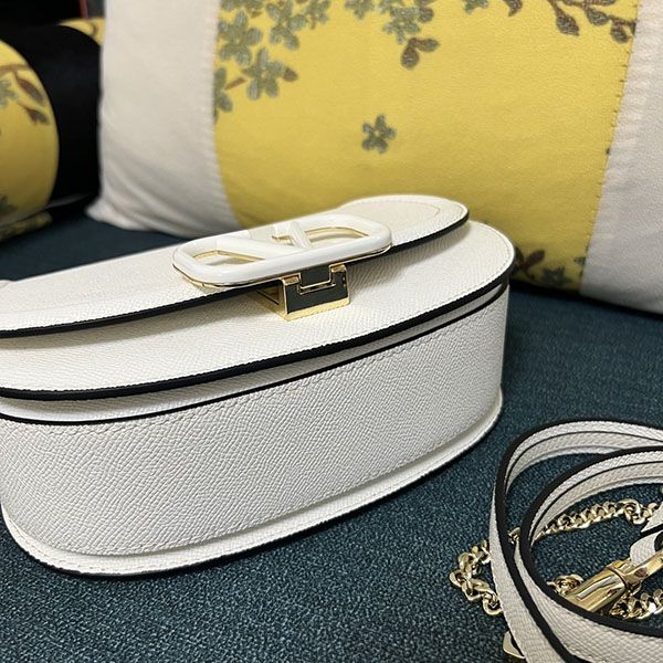 稀少 ヴァレンティノ V Logo Leather 偽物 ショルダーバッグ Vuw52748