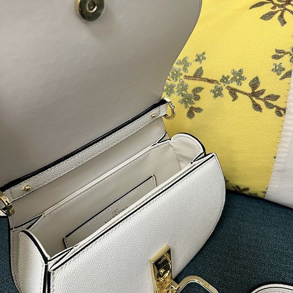 稀少 ヴァレンティノ V Logo Leather 偽物 ショルダーバッグ Vuw52748
