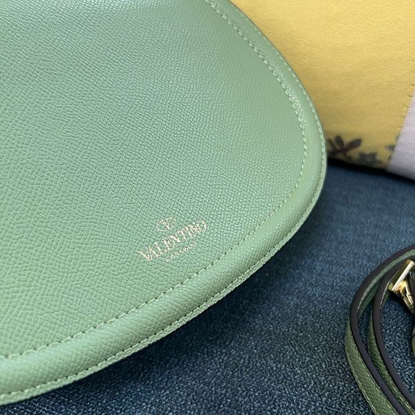 【大特価】ヴァレンティノ 激安V Logo Leather ショルダーバッグ Vul90725
