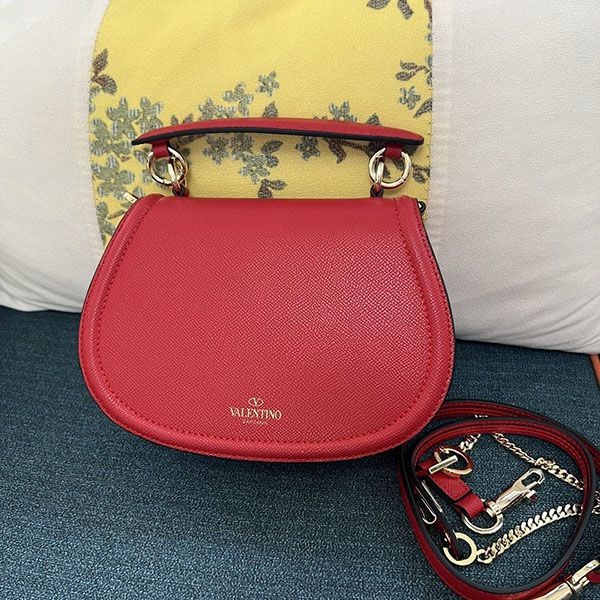 お洒落 ヴァレンティノ コピー V Logo Leather ショルダーバッグ Vuc53507