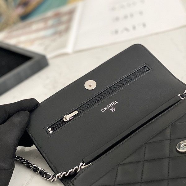 使い勝手良し シャネル CCロゴ チェーンウォレット コピー shn63239