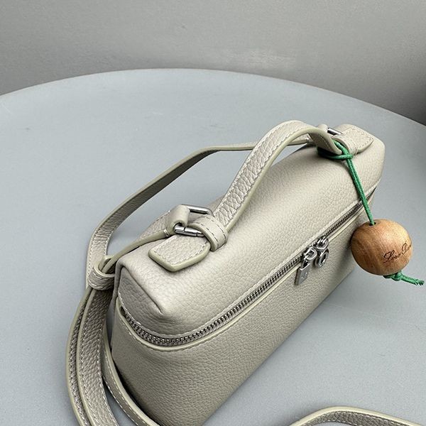 稀少ロロピアーナ エクストラ 偽物ポケット ポーチ L19 ショルダー バッグ rok14266