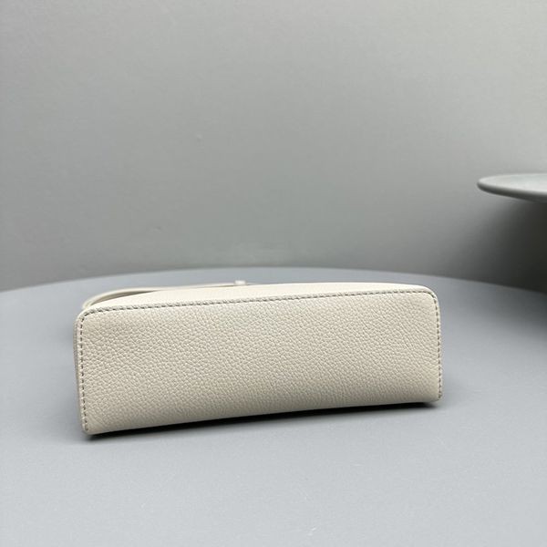 ロロピアーナ エクストラ ポケット ポーチ L19 偽物ショルダー バッグ rox34053