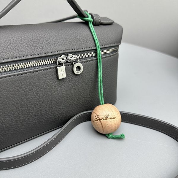 ロロピアーナ エクストラ ポケット コピーポーチ L19 ショルダー バッグ ron80053
