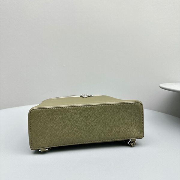 注目度抜群！ロロピアーナ Extra Pocket バックパック パチモンL23.5 rof24137